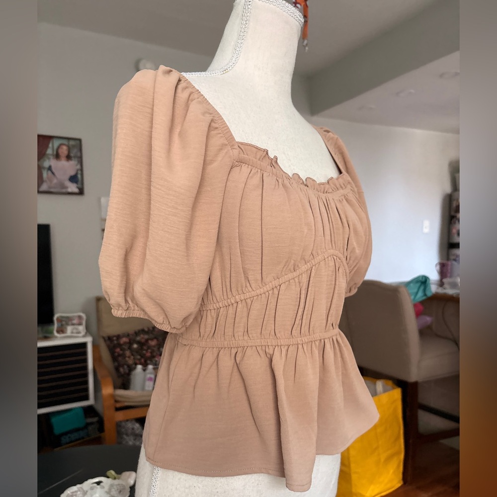 And Now This Almond Puff Sleeve Peplum Top XS NWT - Picture 4 of 8